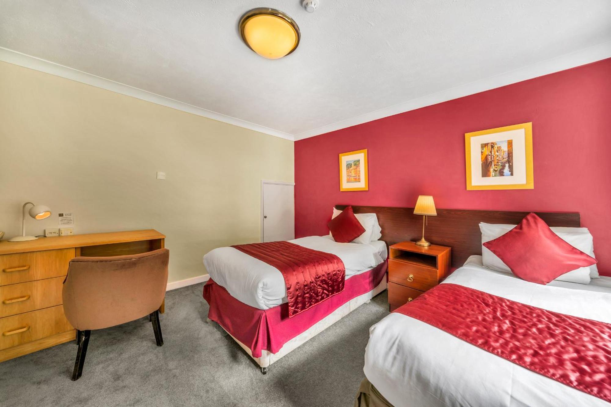 Dial House Hotel Crowthorne Eksteriør bilde
