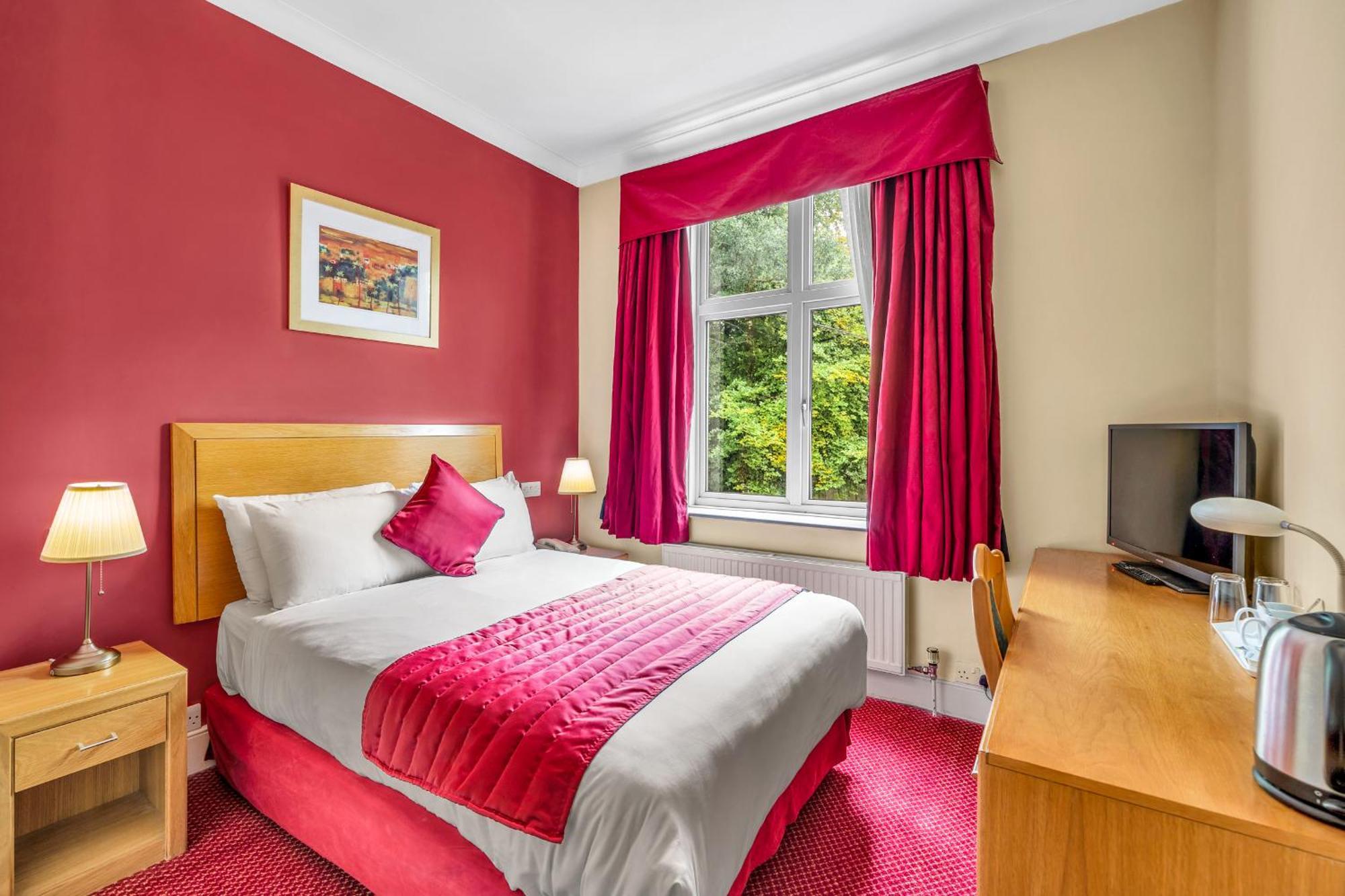 Dial House Hotel Crowthorne Eksteriør bilde