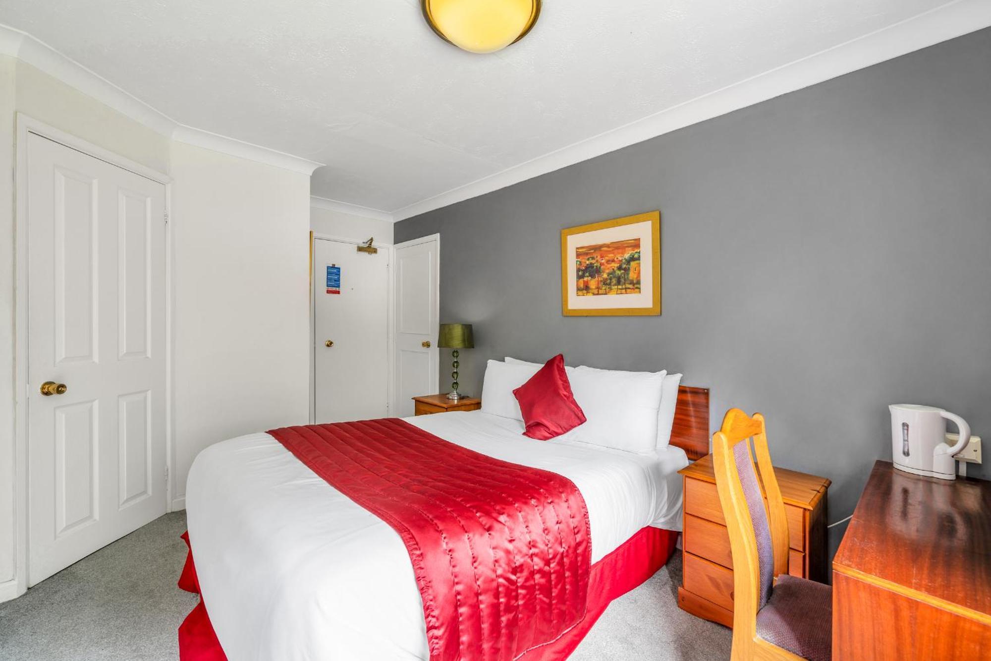 Dial House Hotel Crowthorne Eksteriør bilde