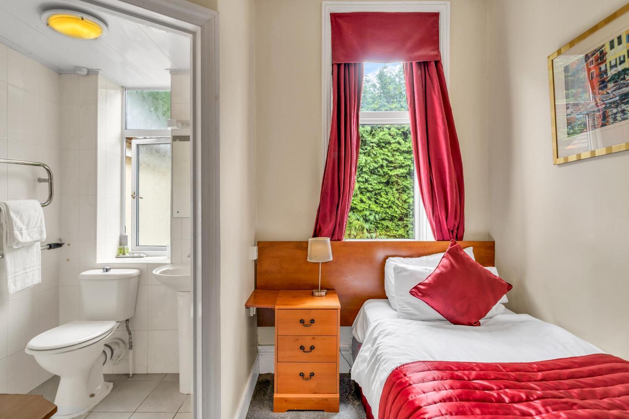 Dial House Hotel Crowthorne Eksteriør bilde