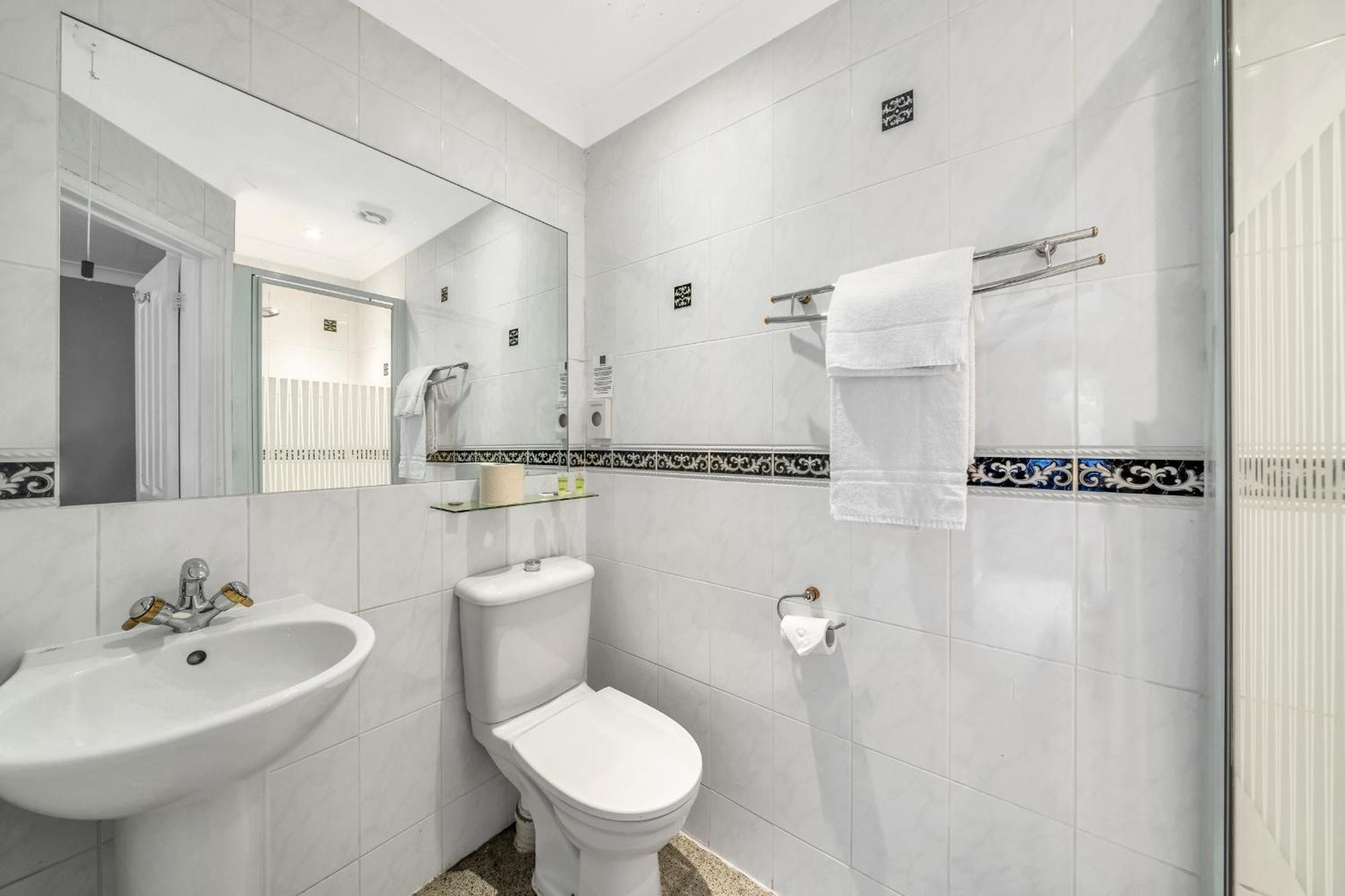 Dial House Hotel Crowthorne Eksteriør bilde